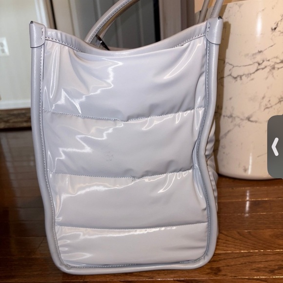 - ♠️kate spade Ella Extra Large Tote Quilted Puffy grey - Picture 4 of 7